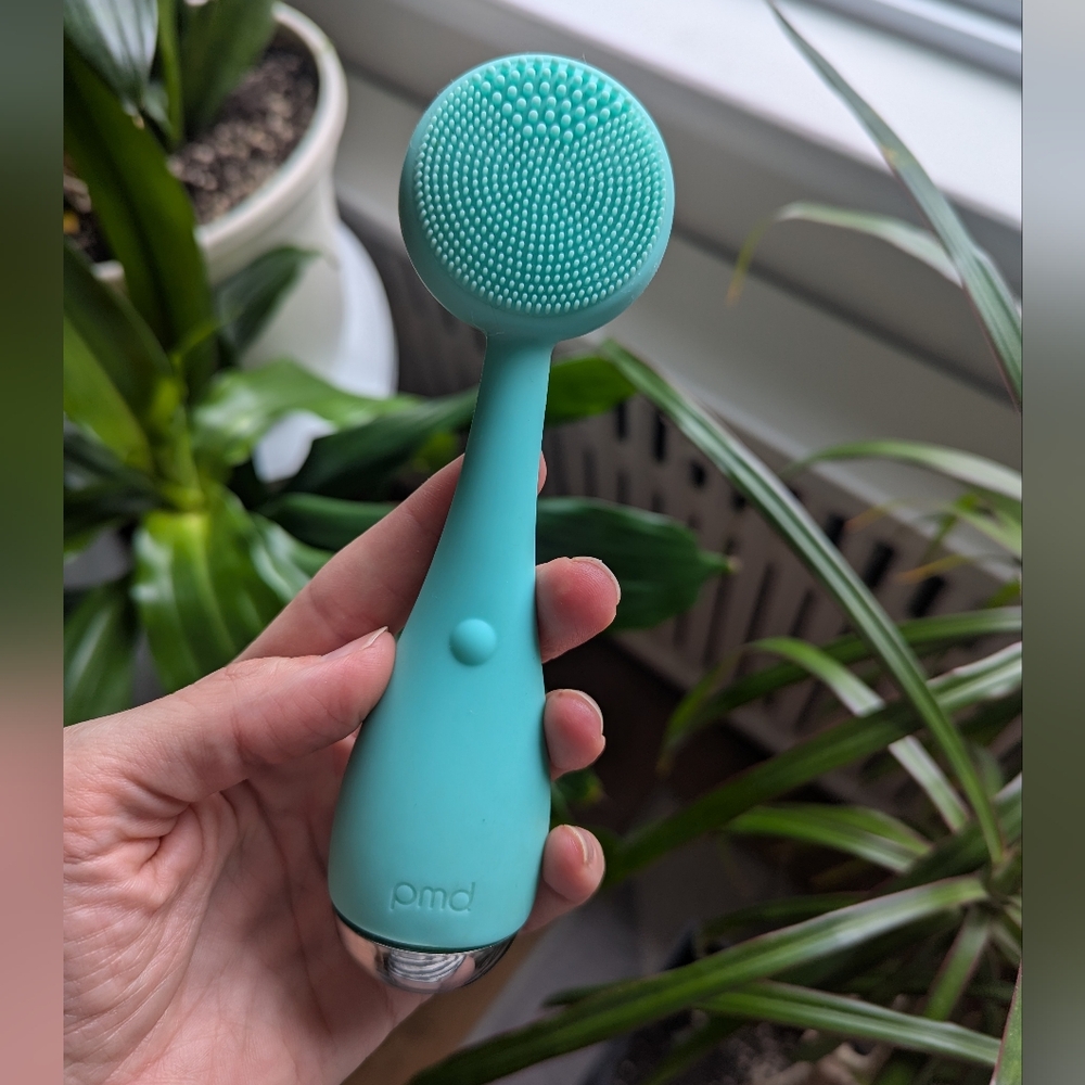 PMD Clean Facial Cleansing Brush in Teal